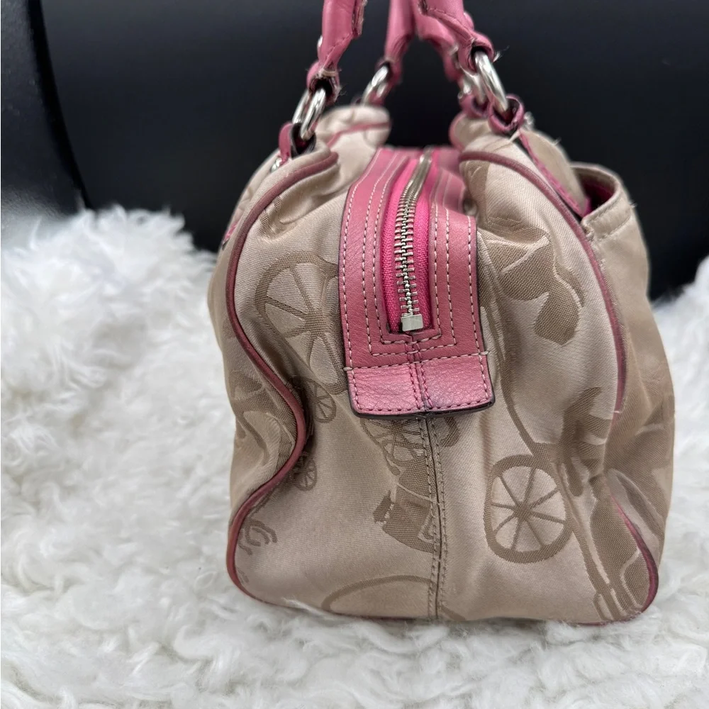 Coach Cream and Pink Satchel with Textured Pattern
Purse - Picture 3 of 9